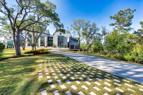 Landscaper-Charleston-SC-5-20-26-0000002