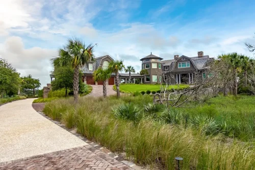 Landscaper-Charleston-SC-8-28-25-001